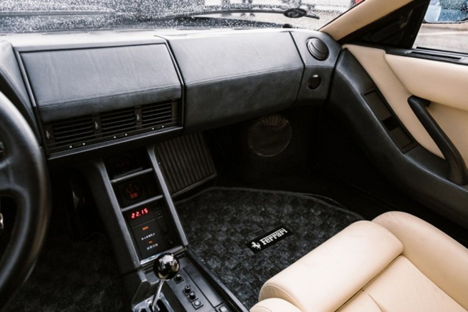 FERRARI TESTAROSSA 4.9 Coupe