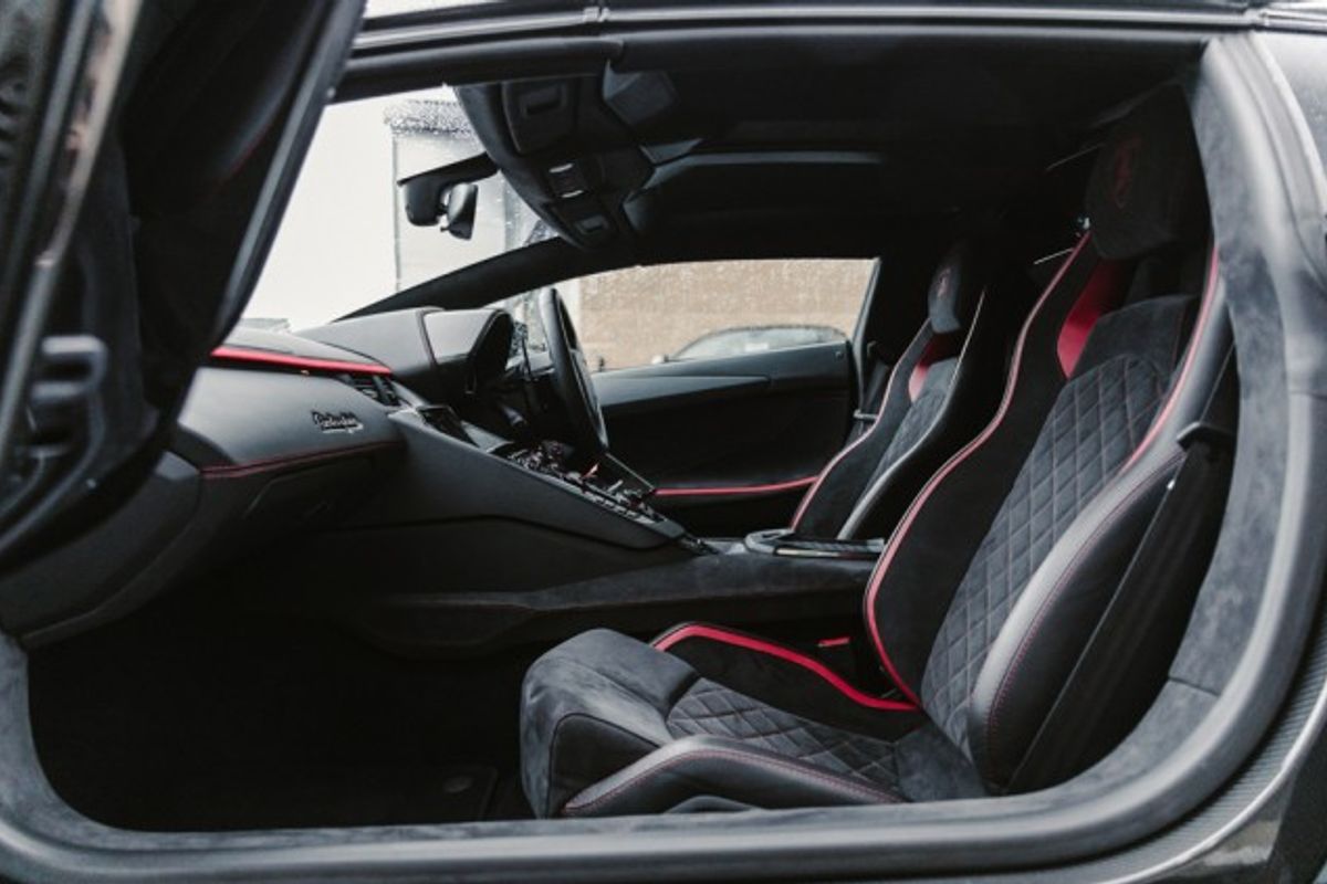 LAMBORGHINI AVENTADOR CONVERTIBLE 6.5 LP 740-4 S ROADSTER 2DR SEMI AUTOMATIC