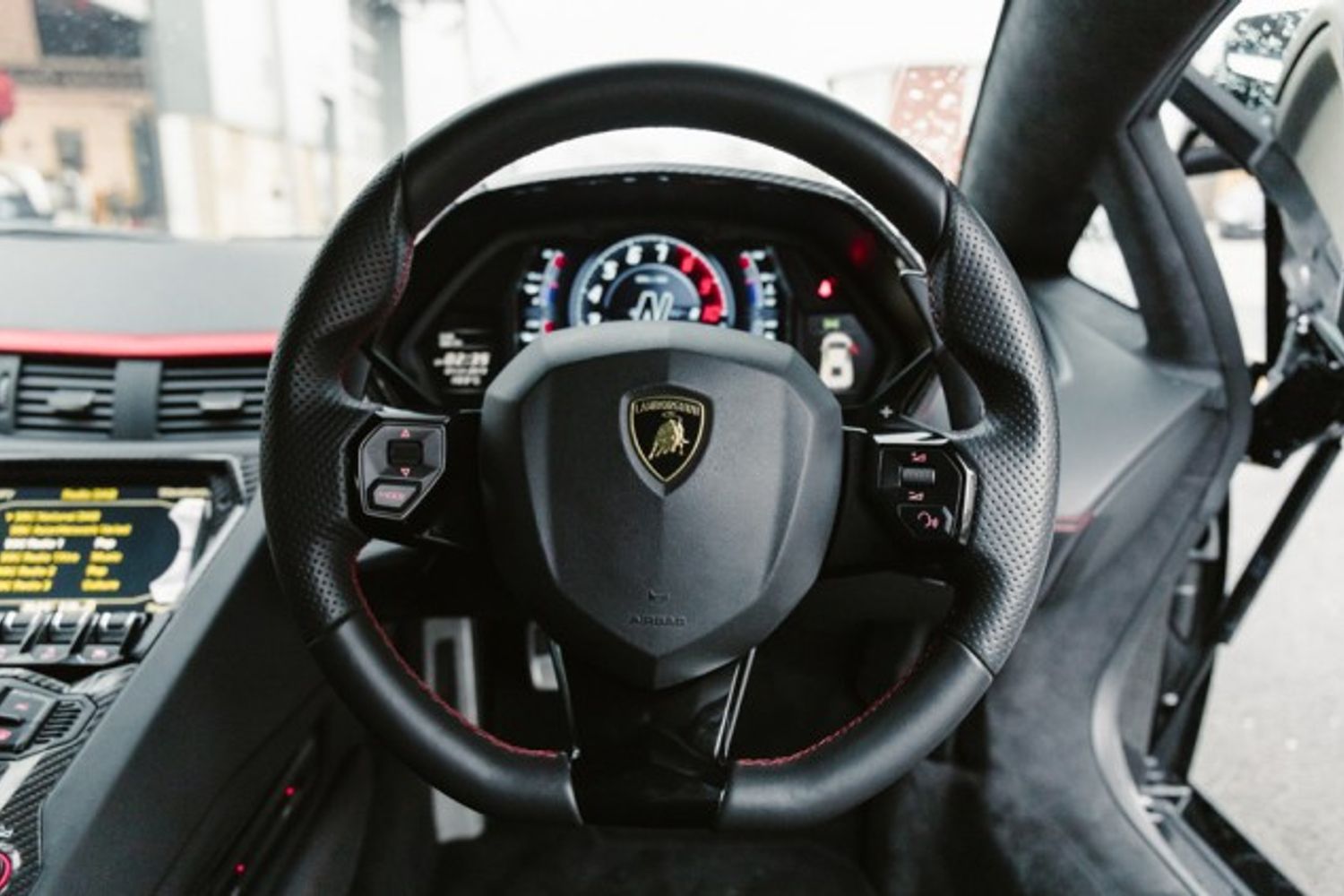 LAMBORGHINI AVENTADOR CONVERTIBLE 6.5 LP 740-4 S ROADSTER 2DR SEMI AUTOMATIC