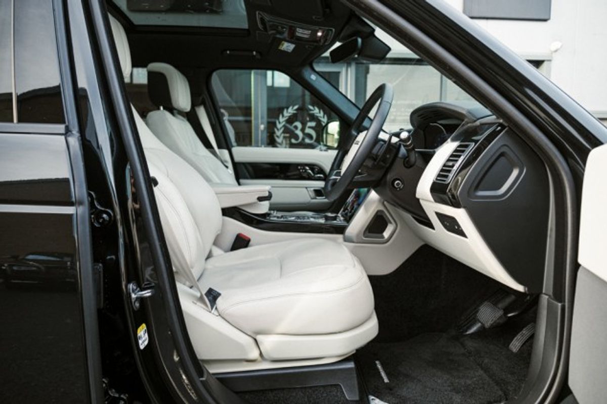 LAND ROVER RANGE ROVER HYBRID ELECTRIC ESTATE 2.0 VOGUE 5DR AUTOMATIC