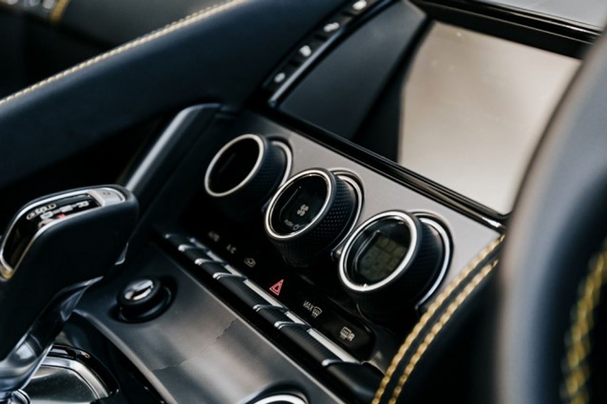 JAGUAR F-TYPE CONVERTIBLE 5.0 V8 R AWD 2DR LISTER LFT