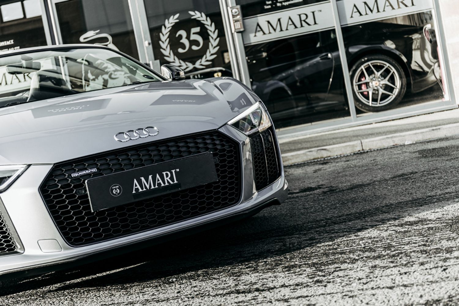 AUDI R8 CONVERTIBLE 5.2 SPYDER V10 QUATTRO 2DR SEMI AUTOMATIC