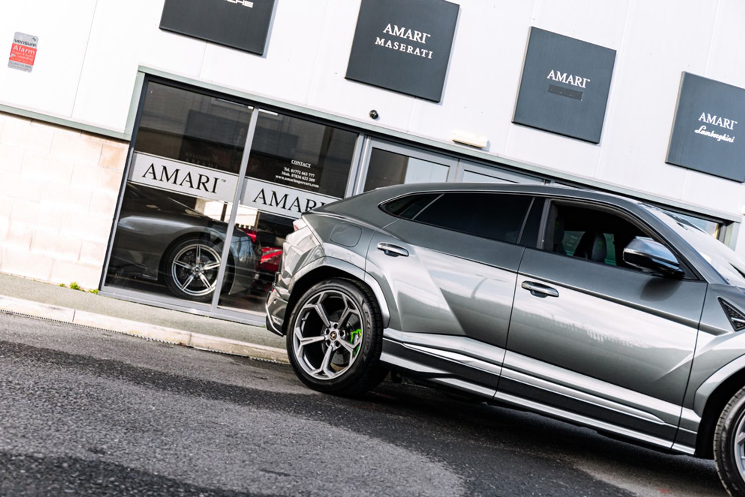 LAMBORGHINI URUS ESTATE 4.0 V8 5DR AUTOMATIC