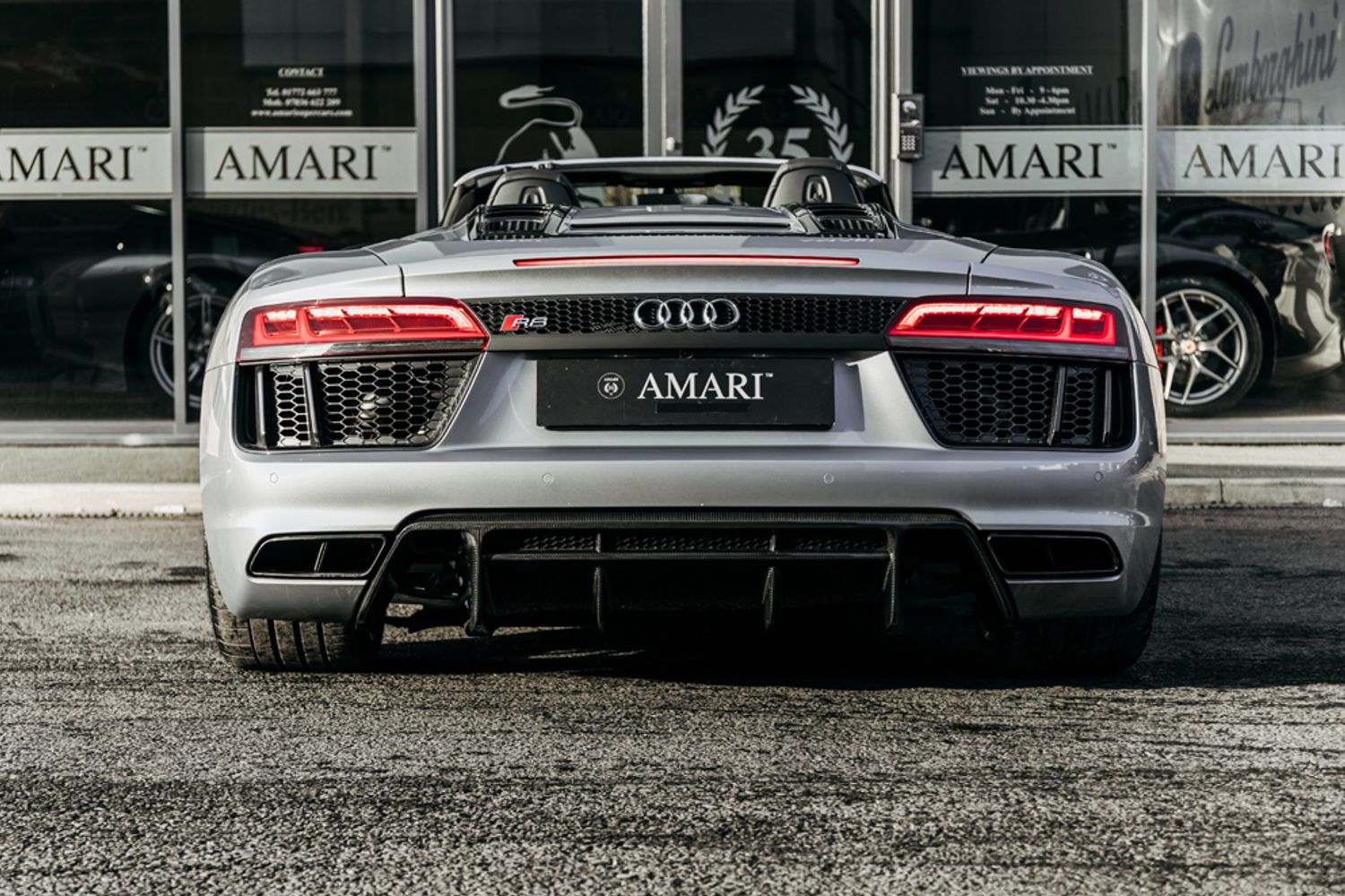 AUDI R8 CONVERTIBLE 5.2 SPYDER V10 QUATTRO 2DR SEMI AUTOMATIC