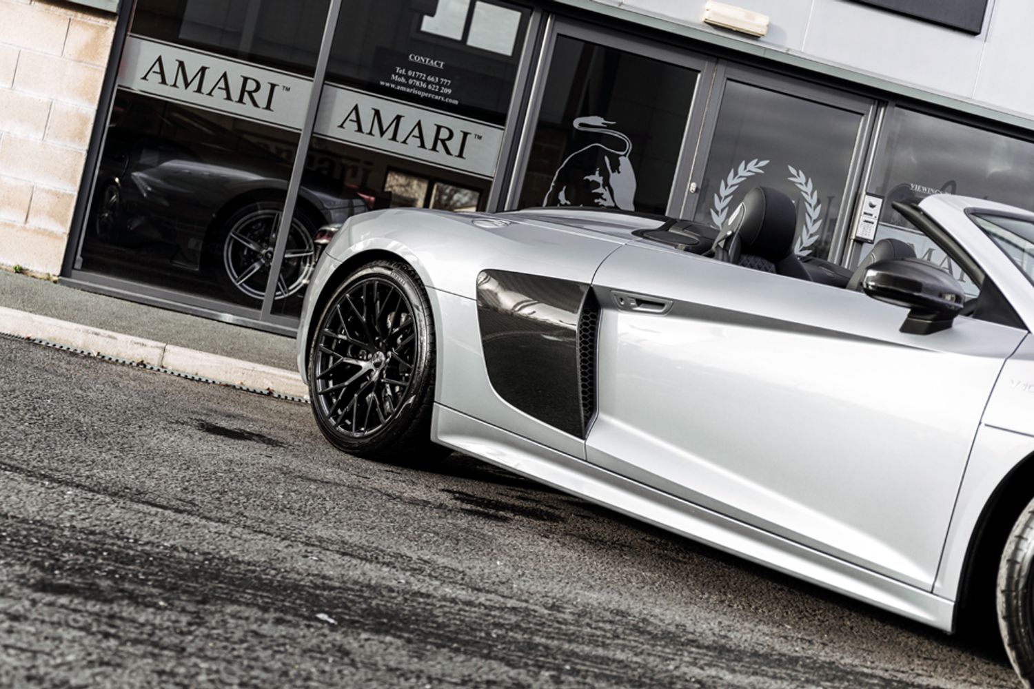 AUDI R8 CONVERTIBLE 5.2 SPYDER V10 QUATTRO 2DR SEMI AUTOMATIC