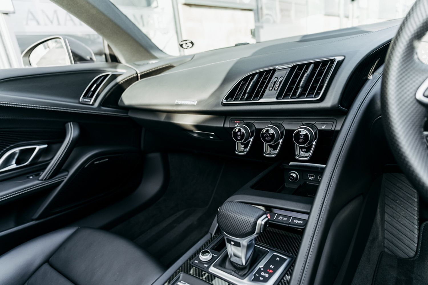 AUDI R8 CONVERTIBLE 5.2 SPYDER V10 QUATTRO 2DR SEMI AUTOMATIC
