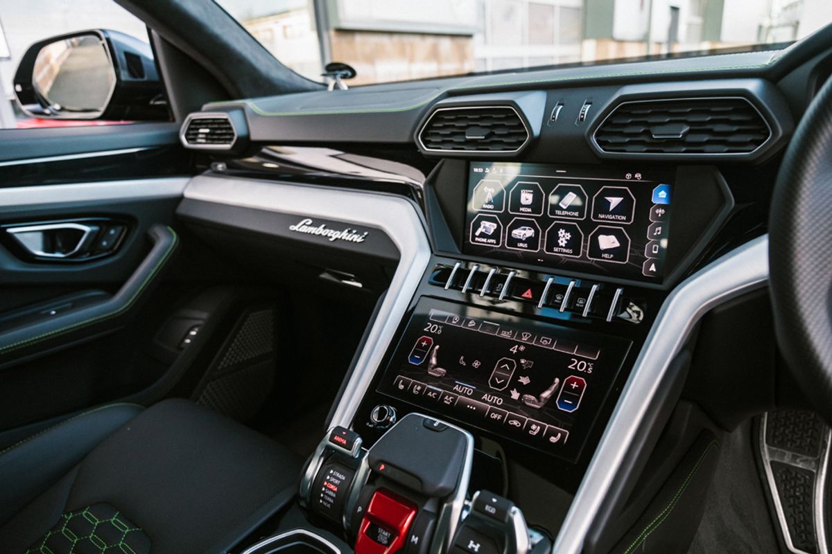 LAMBORGHINI URUS ESTATE 4.0 V8 5DR AUTOMATIC