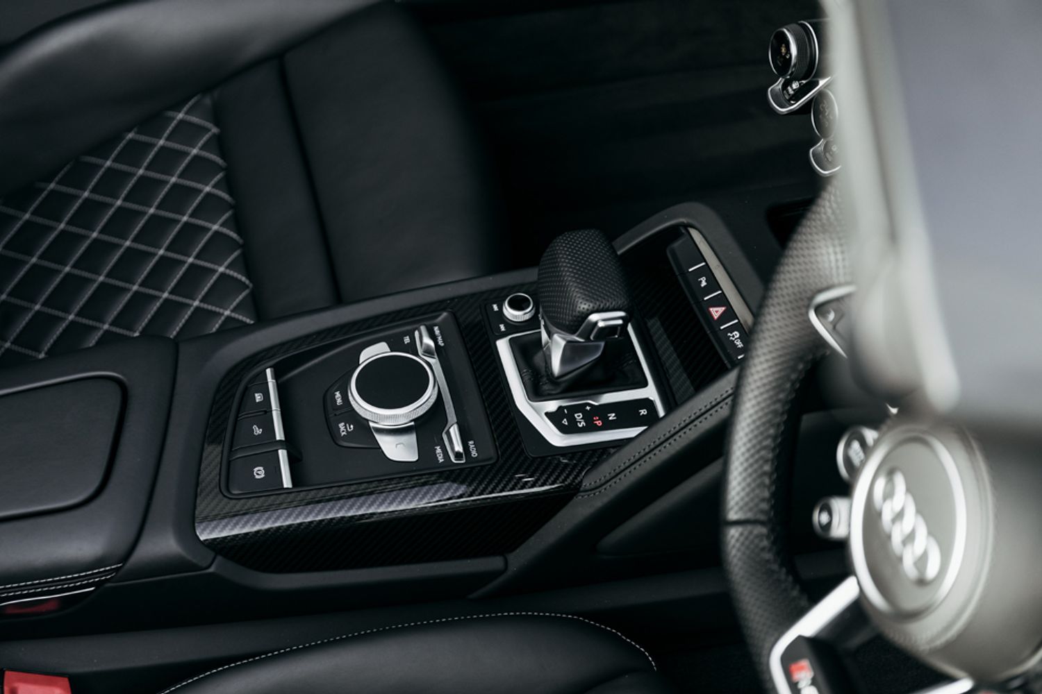AUDI R8 CONVERTIBLE 5.2 SPYDER V10 QUATTRO 2DR SEMI AUTOMATIC