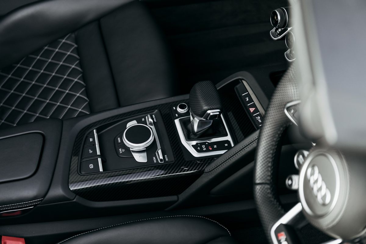 AUDI R8 CONVERTIBLE 5.2 SPYDER V10 QUATTRO 2DR SEMI AUTOMATIC