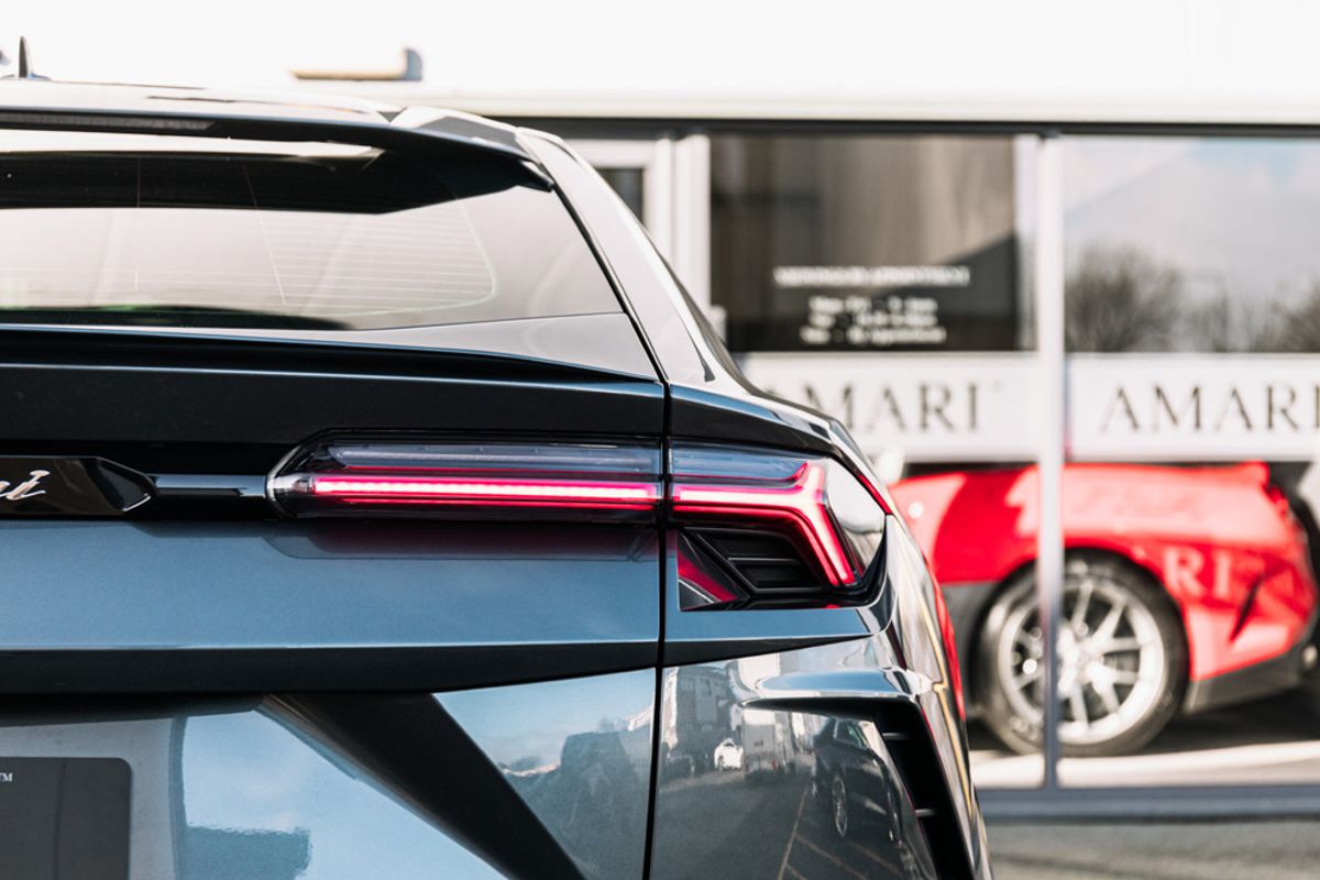 LAMBORGHINI URUS ESTATE 4.0 V8 5DR AUTOMATIC