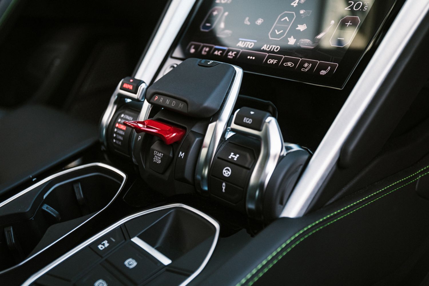 LAMBORGHINI URUS ESTATE 4.0 V8 5DR AUTOMATIC