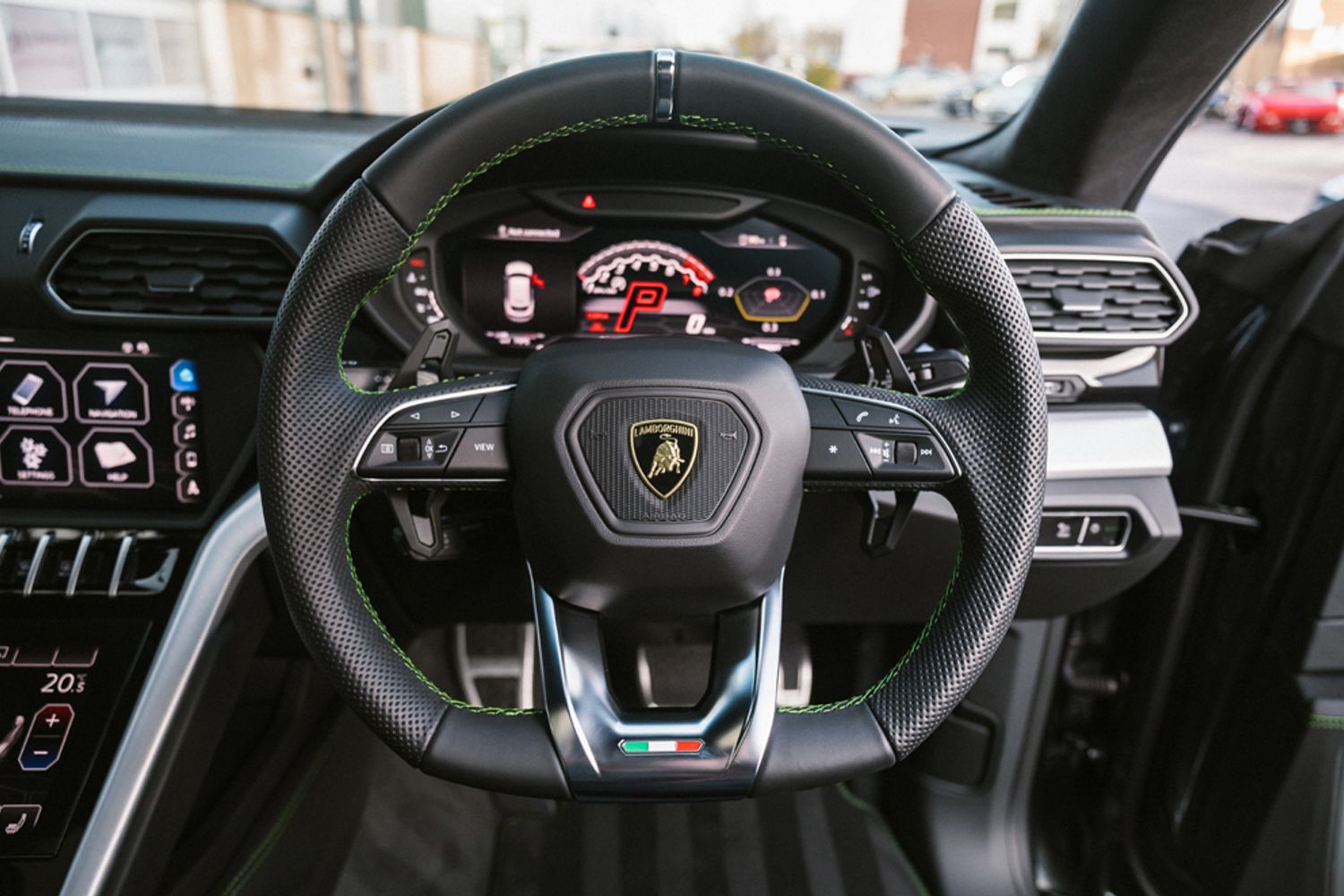 LAMBORGHINI URUS ESTATE 4.0 V8 5DR AUTOMATIC