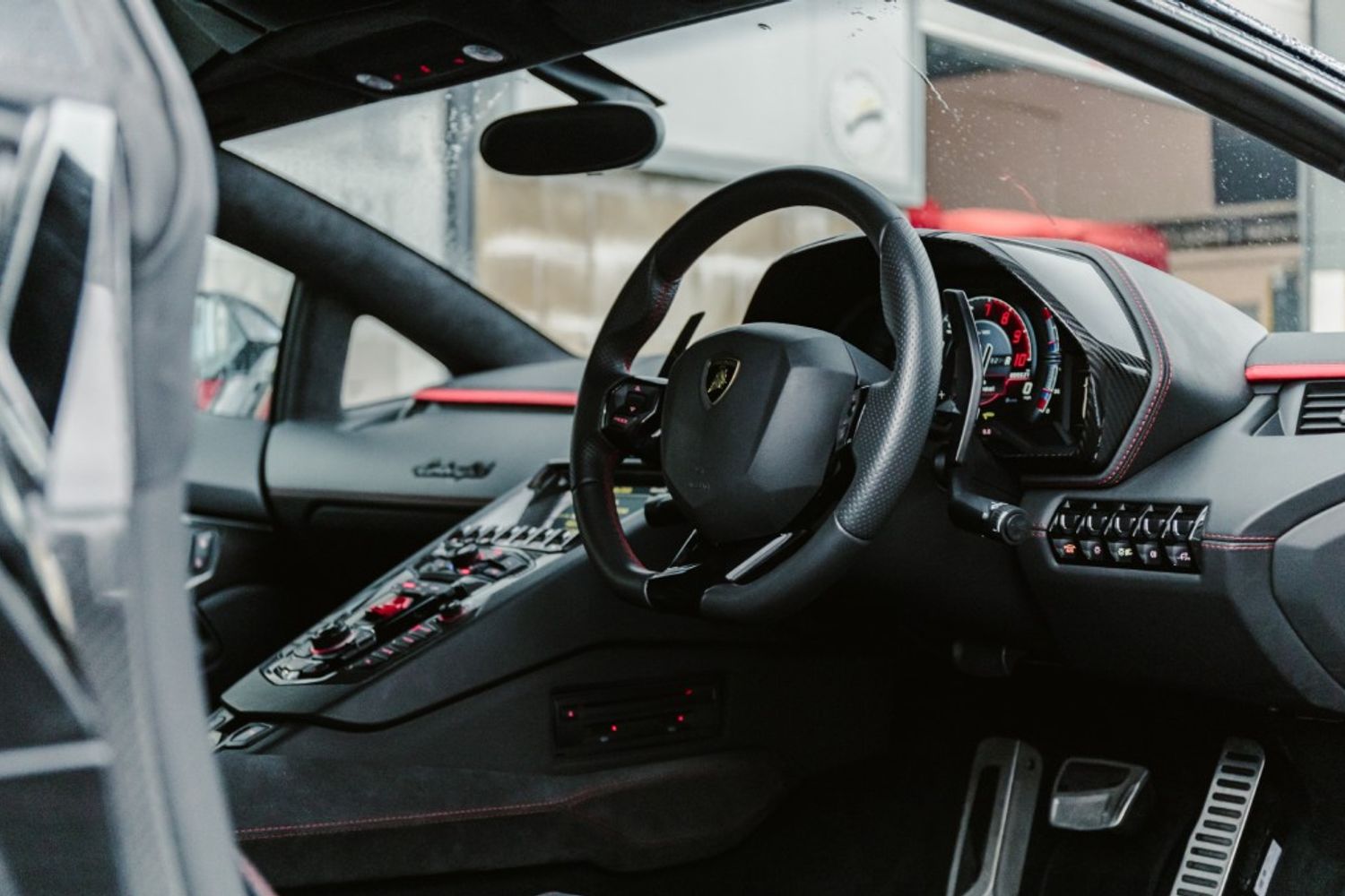 LAMBORGHINI AVENTADOR CONVERTIBLE 6.5 LP 740-4 S ROADSTER 2DR SEMI AUTOMATIC