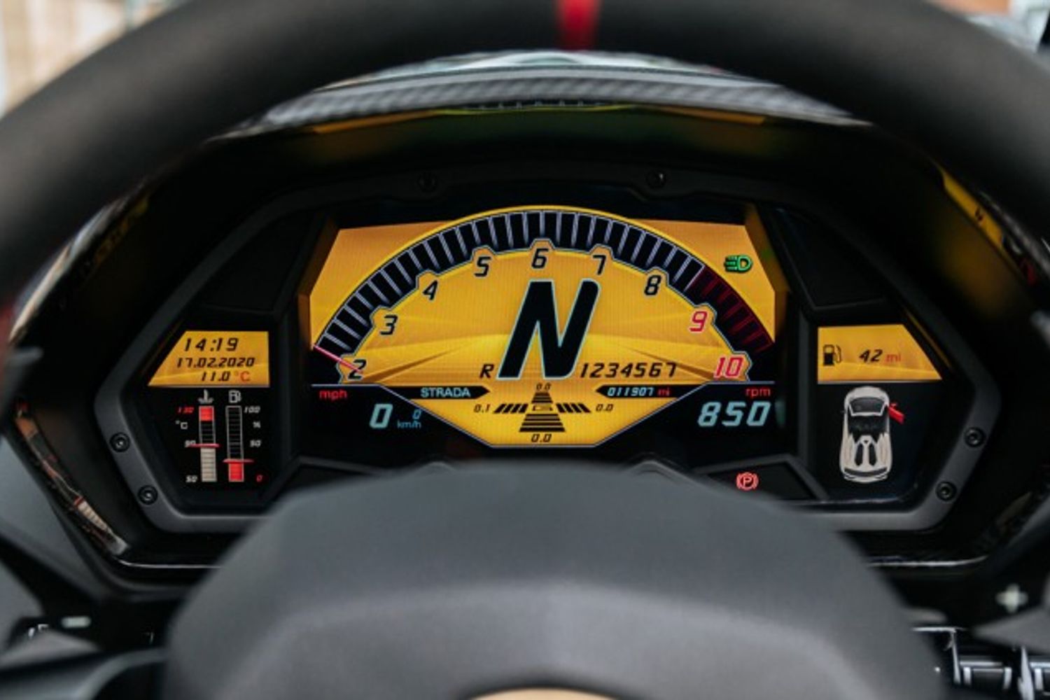 LAMBORGHINI AVENTADOR CONVERTIBLE 6.5 LP 750-4 SUPERVELOCE ROADSTER 2DR SEMI AUTOMATIC