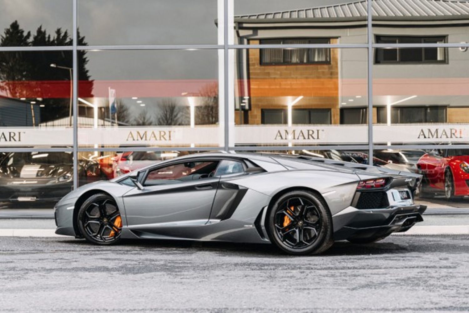 LAMBORGHINI AVENTADOR COUPE 6.5 V12 2DR SEMI AUTOMATIC