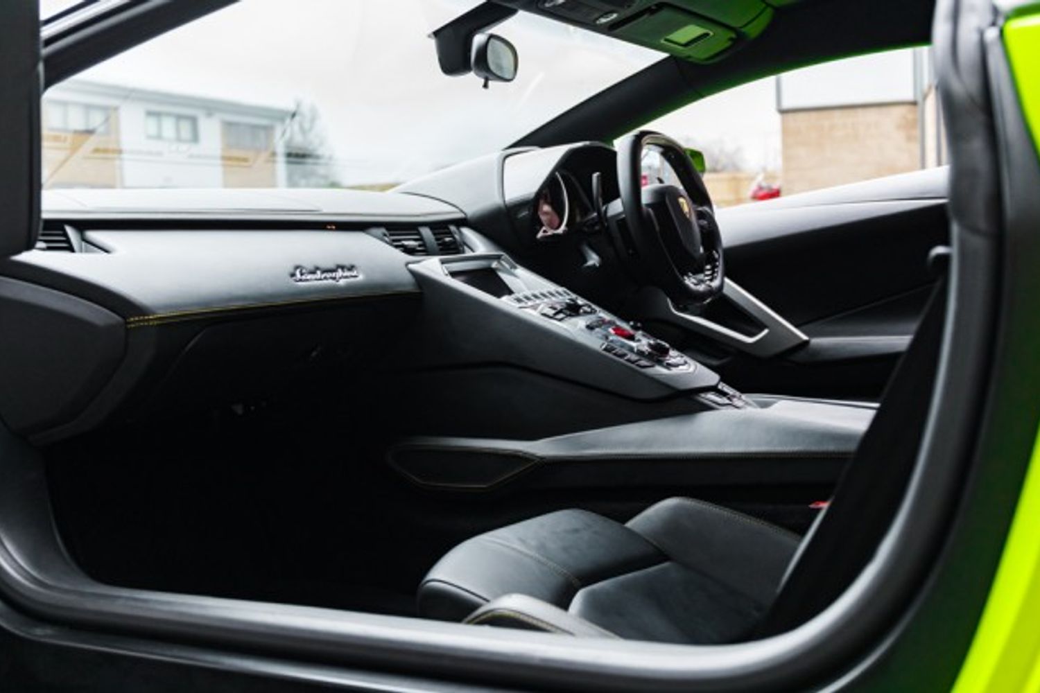 LAMBORGHINI AVENTADOR COUPE 6.5 V12 2DR SEMI AUTOMATIC
