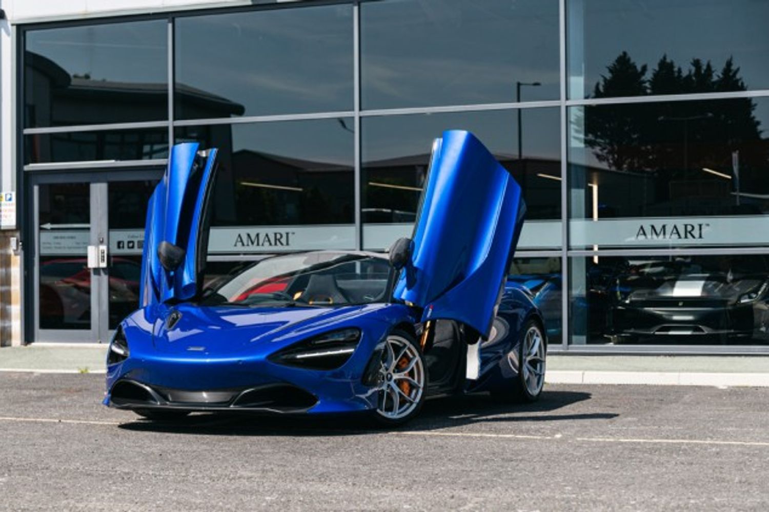 MCLAREN 720S CONVERTIBLE Performance 4.0 V8 SSG 2DR SEMI AUTOMATIC