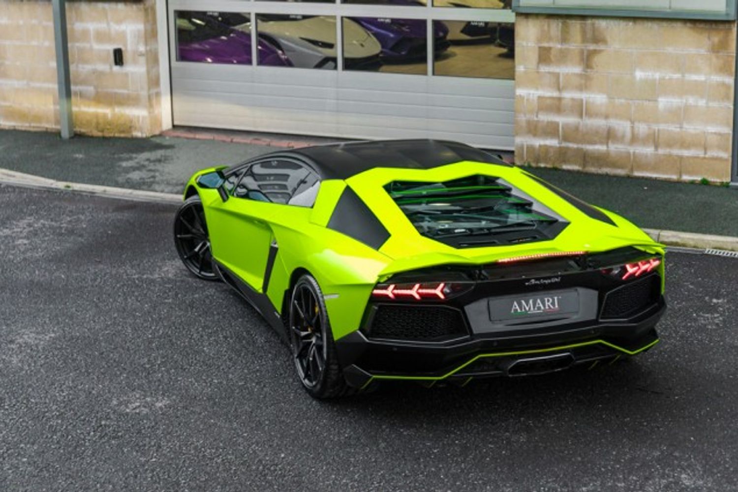 LAMBORGHINI AVENTADOR COUPE 6.5 V12 2DR SEMI AUTOMATIC