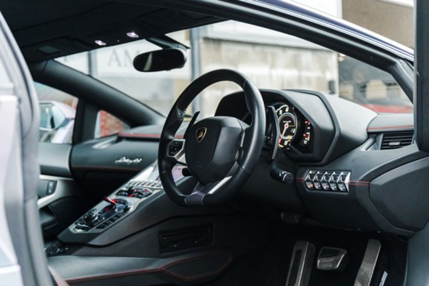 LAMBORGHINI AVENTADOR COUPE 6.5 V12 2DR SEMI AUTOMATIC