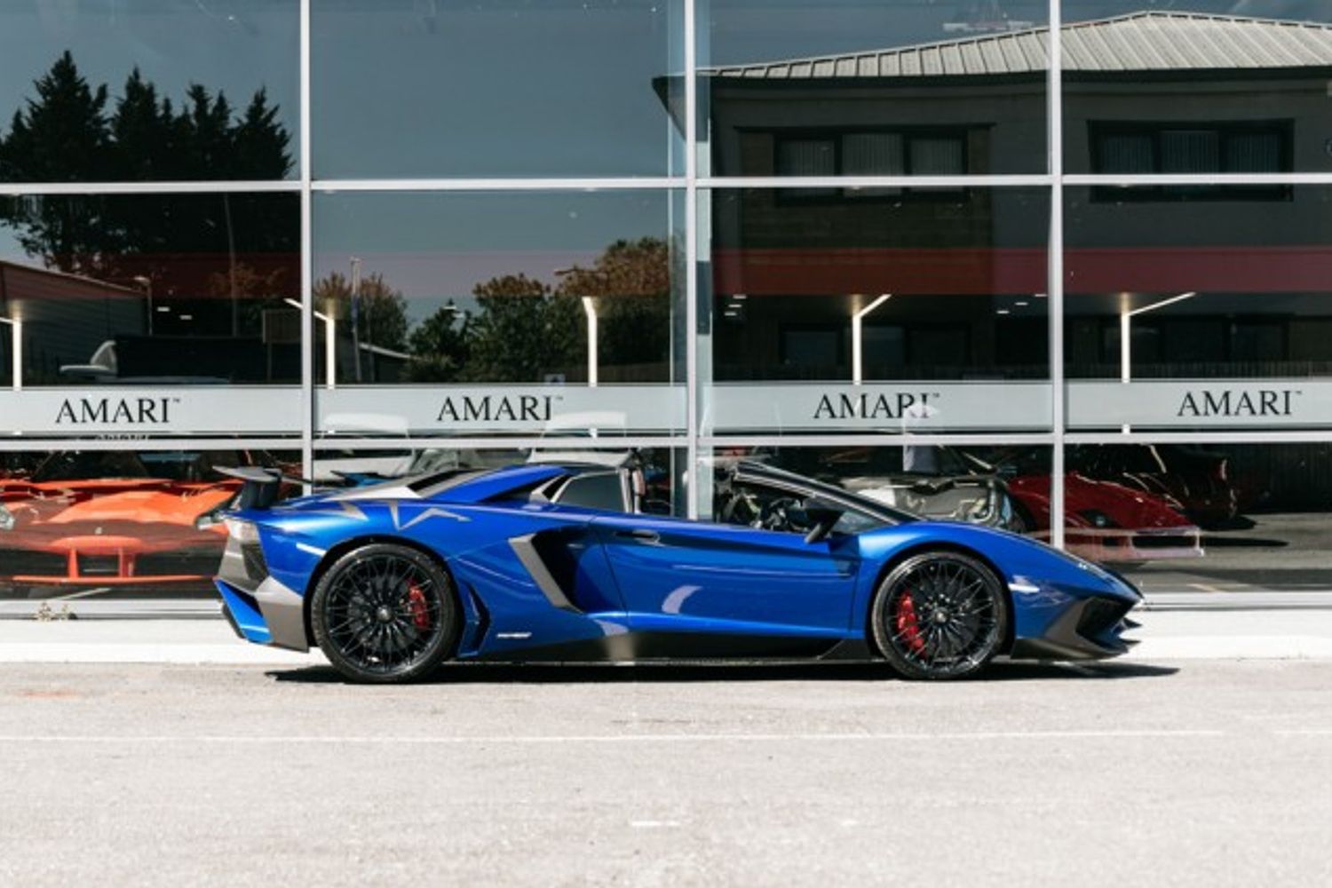 LAMBORGHINI AVENTADOR CONVERTIBLE 6.5 LP 750-4 SUPERVELOCE ROADSTER 2DR SEMI AUTOMATIC