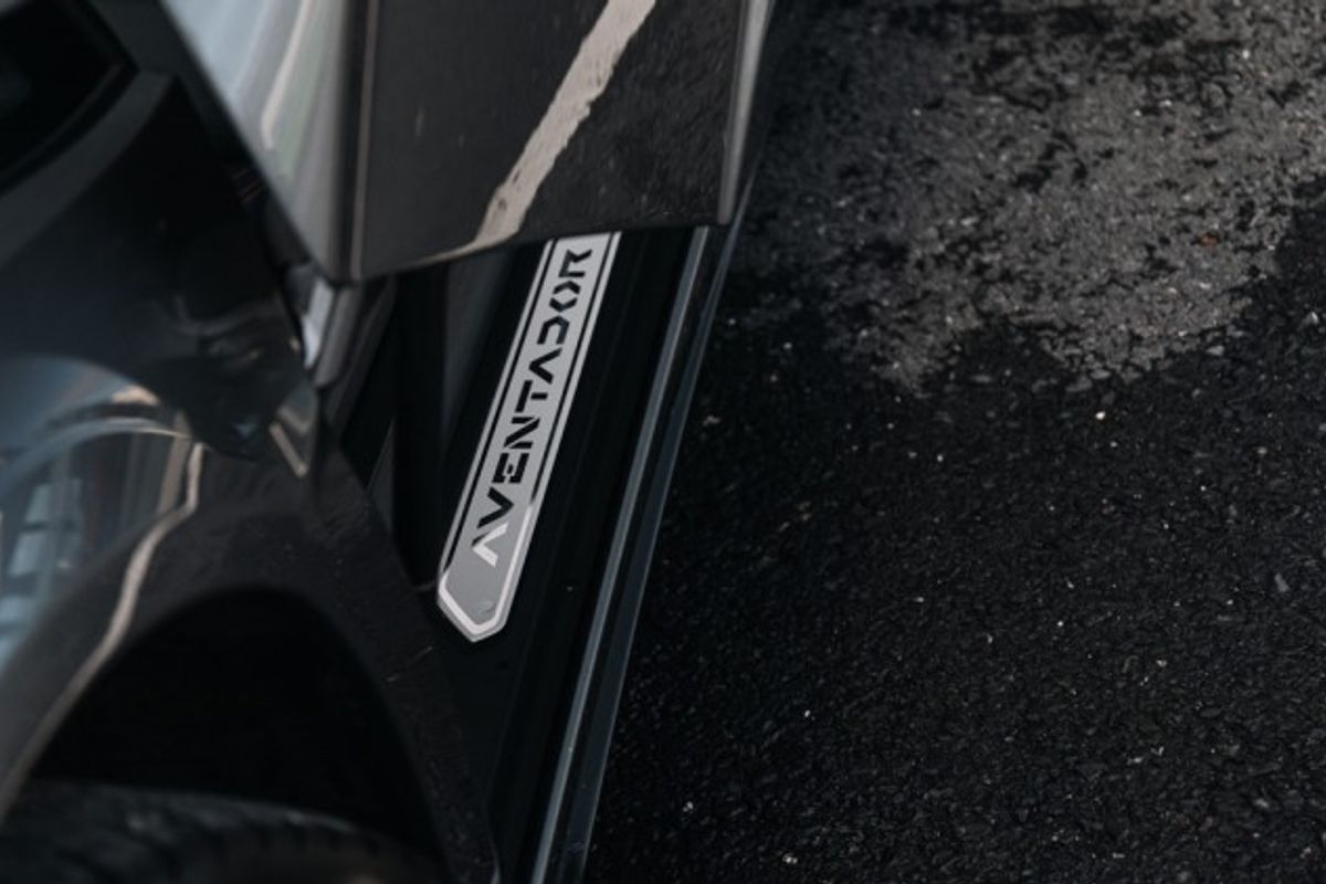 LAMBORGHINI AVENTADOR COUPE 6.5 V12 2DR SEMI AUTOMATIC