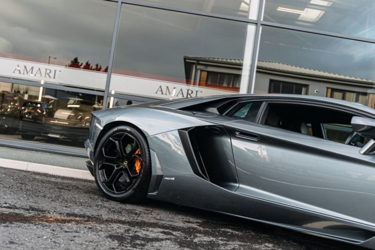 LAMBORGHINI AVENTADOR COUPE 6.5 V12 2DR SEMI AUTOMATIC
