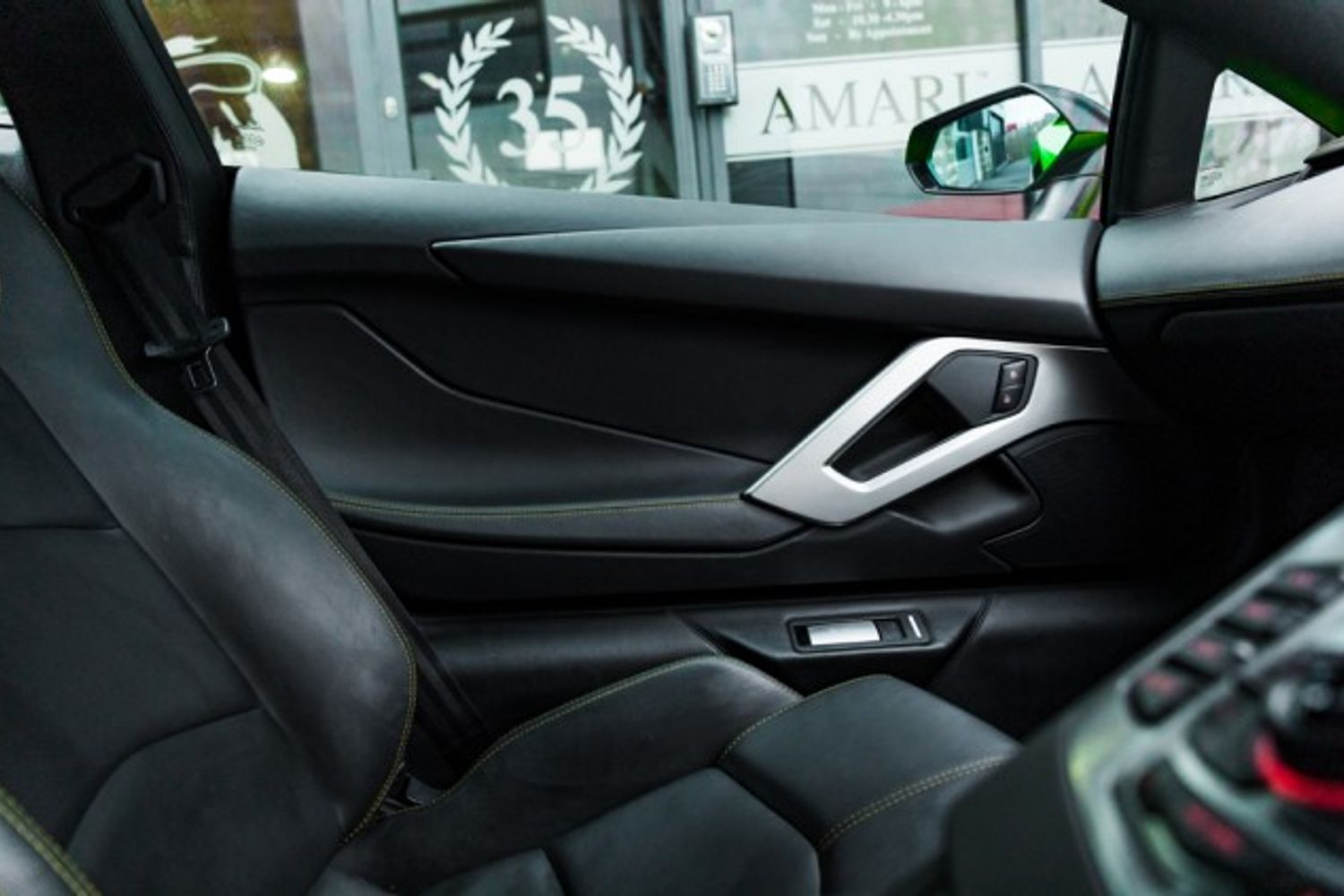 LAMBORGHINI AVENTADOR COUPE 6.5 V12 2DR SEMI AUTOMATIC