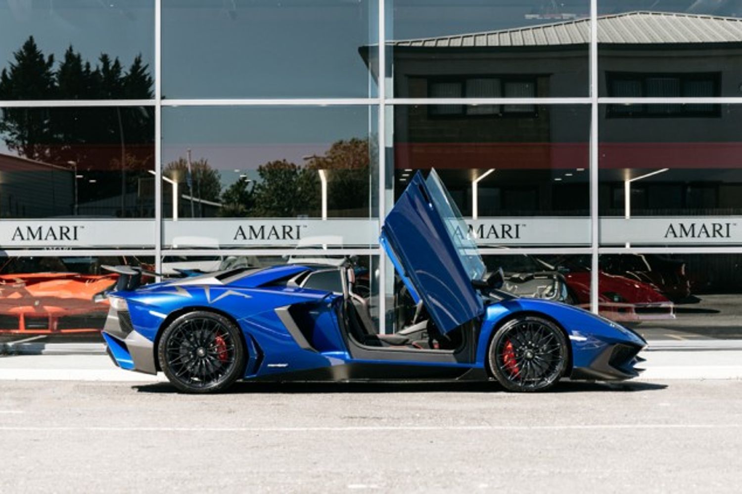LAMBORGHINI AVENTADOR CONVERTIBLE 6.5 LP 750-4 SUPERVELOCE ROADSTER 2DR SEMI AUTOMATIC