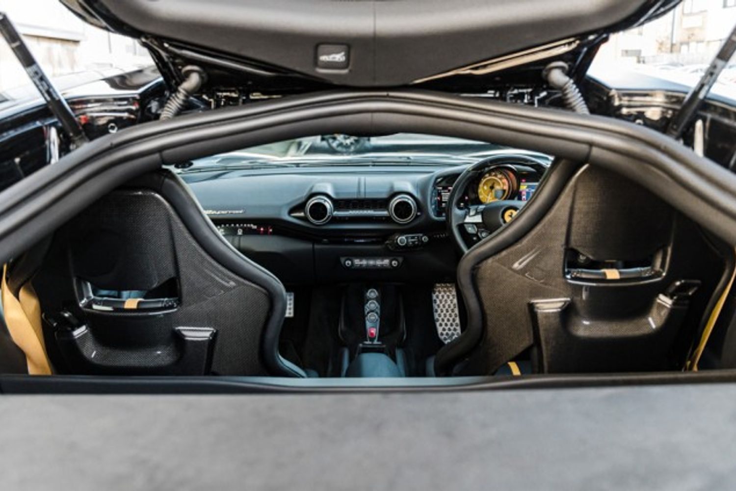 FERRARI 812 SUPERFAST COUPE 6.5 BCE 2DR SEMI AUTOMATIC