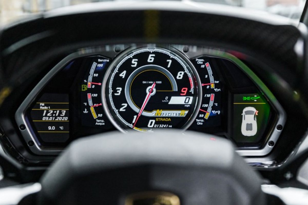 LAMBORGHINI AVENTADOR COUPE 6.5 V12 2DR SEMI AUTOMATIC