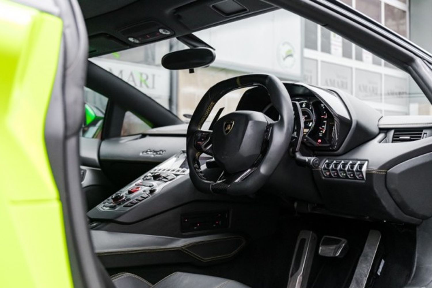 LAMBORGHINI AVENTADOR COUPE 6.5 V12 2DR SEMI AUTOMATIC