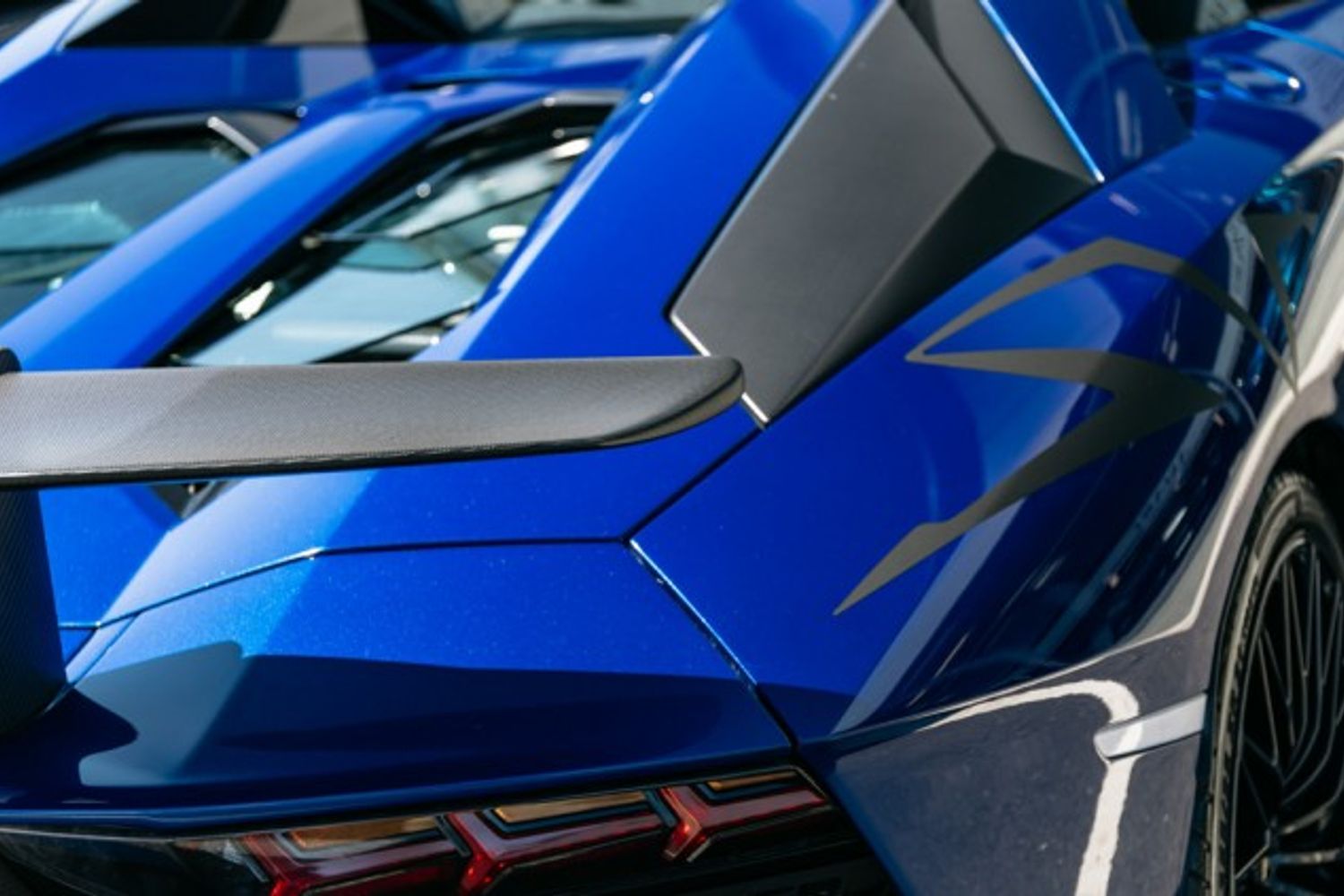 LAMBORGHINI AVENTADOR CONVERTIBLE 6.5 LP 750-4 SUPERVELOCE ROADSTER 2DR SEMI AUTOMATIC