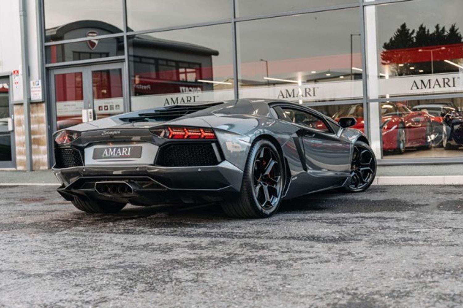 LAMBORGHINI AVENTADOR COUPE 6.5 V12 2DR SEMI AUTOMATIC