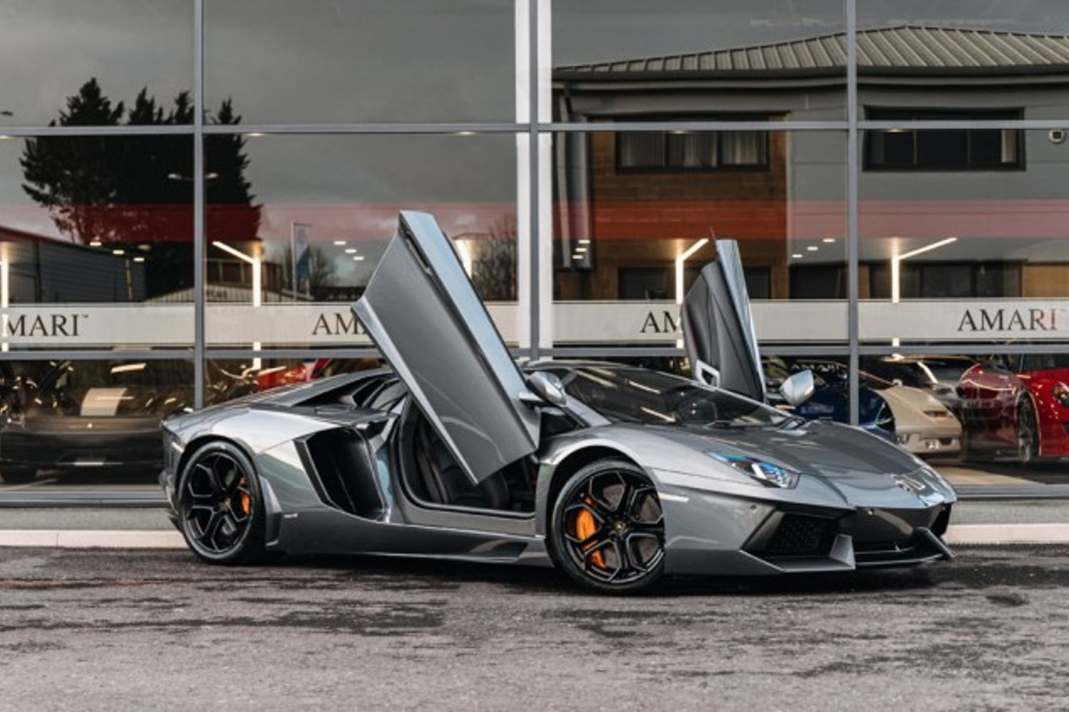 LAMBORGHINI AVENTADOR COUPE 6.5 V12 2DR SEMI AUTOMATIC