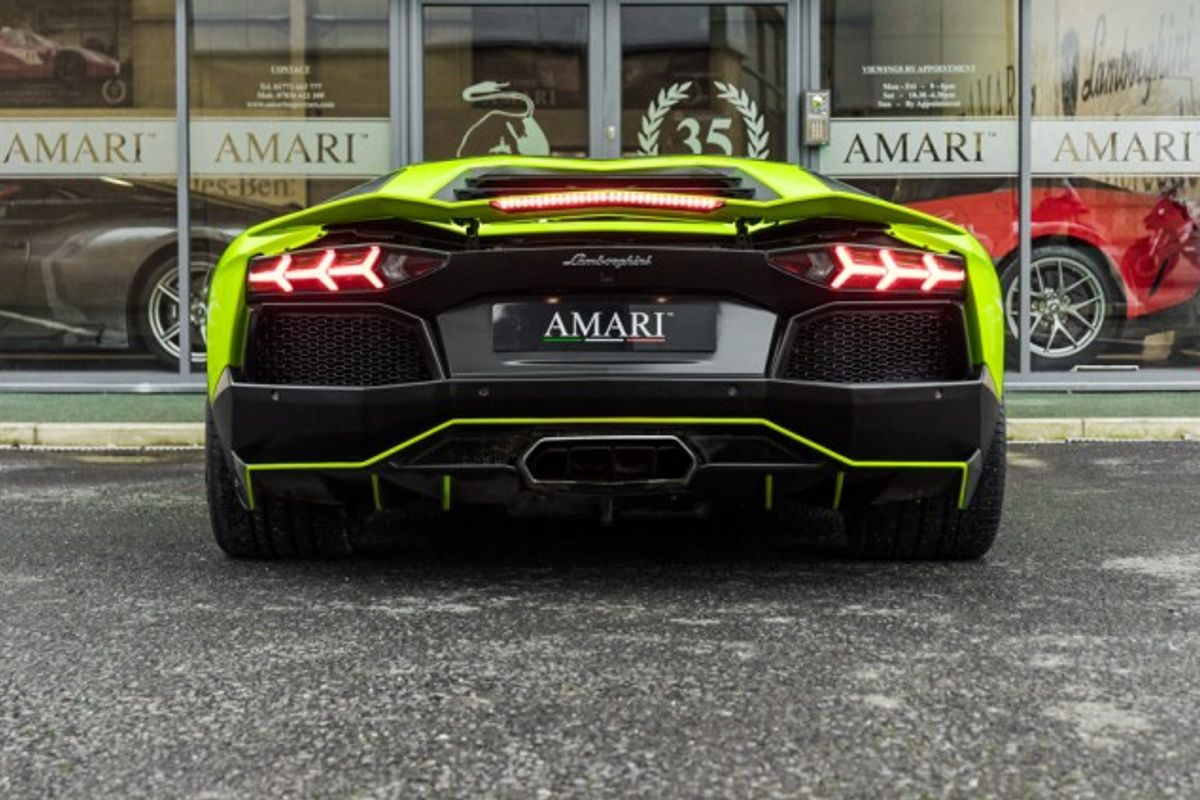 LAMBORGHINI AVENTADOR COUPE 6.5 V12 2DR SEMI AUTOMATIC