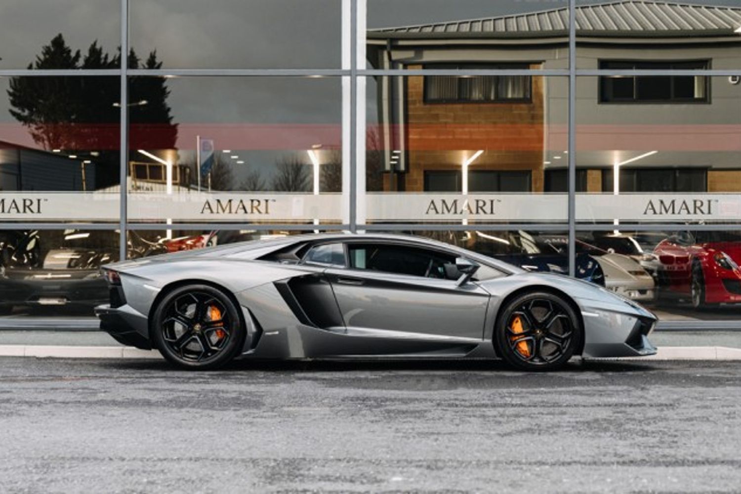 LAMBORGHINI AVENTADOR COUPE 6.5 V12 2DR SEMI AUTOMATIC