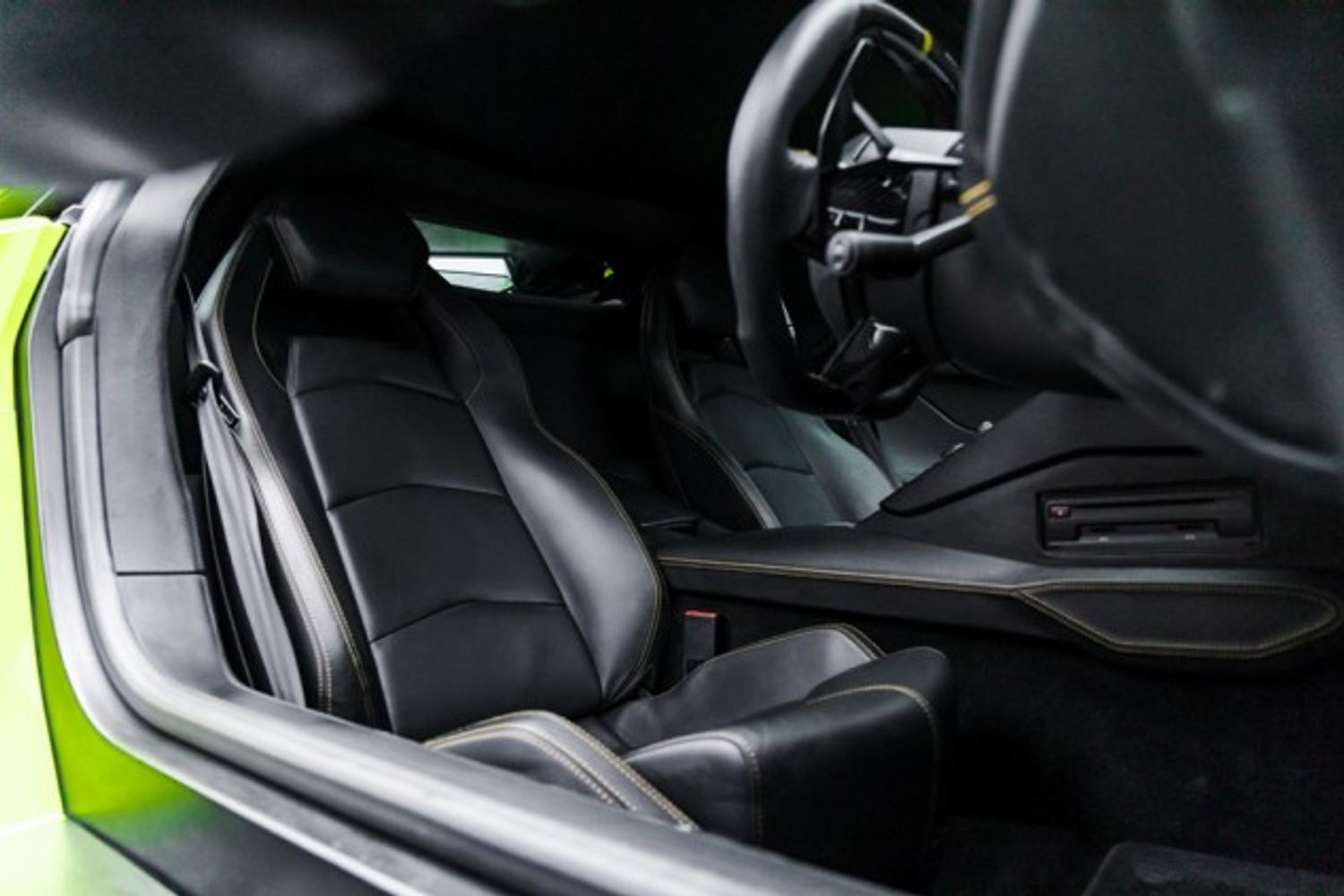 LAMBORGHINI AVENTADOR COUPE 6.5 V12 2DR SEMI AUTOMATIC
