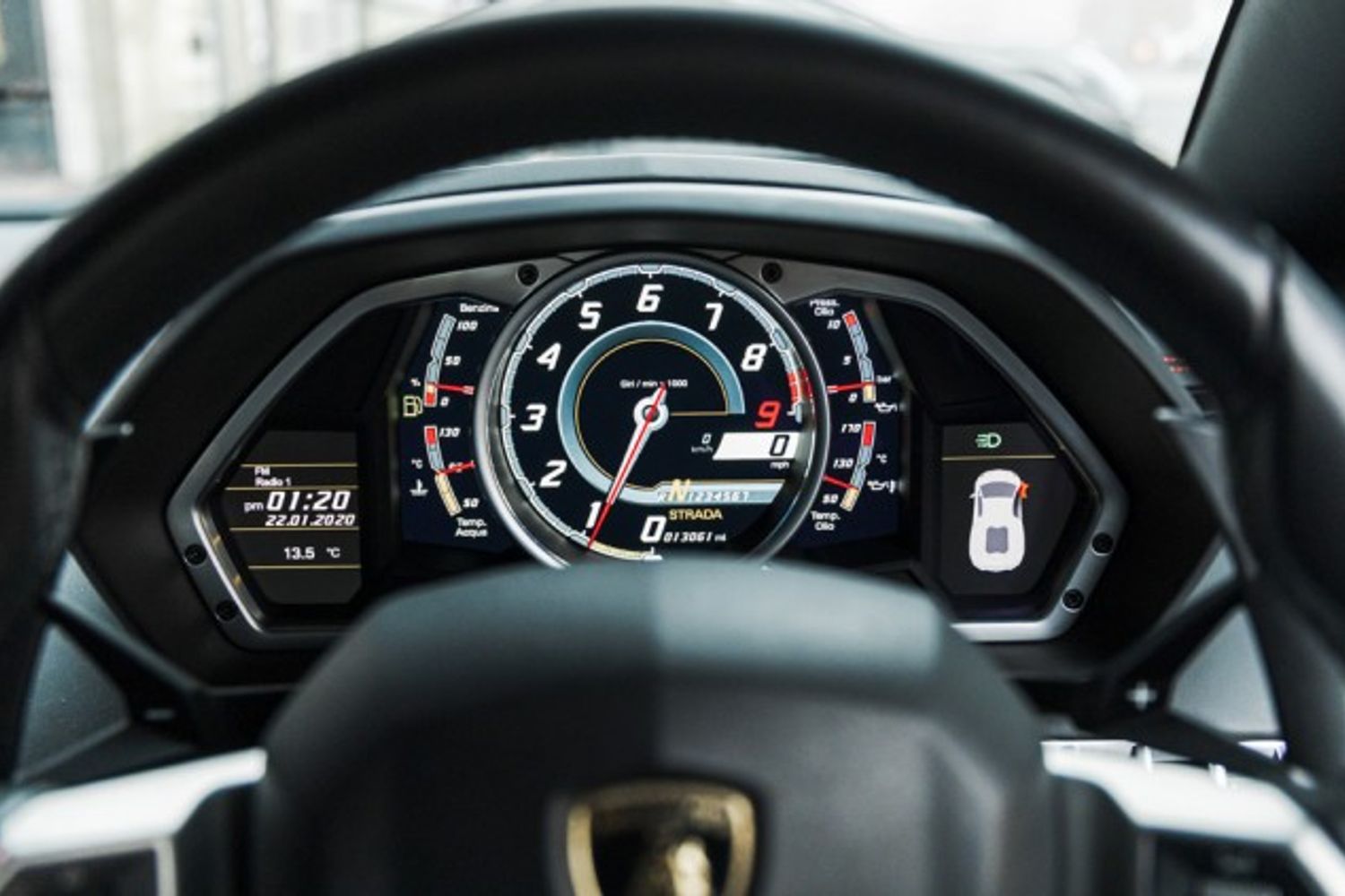 LAMBORGHINI AVENTADOR COUPE 6.5 V12 2DR SEMI AUTOMATIC