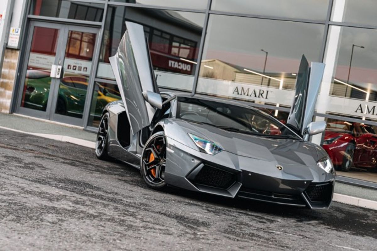LAMBORGHINI AVENTADOR COUPE 6.5 V12 2DR SEMI AUTOMATIC