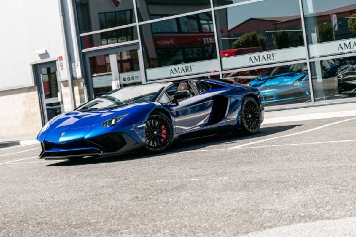 LAMBORGHINI AVENTADOR CONVERTIBLE 6.5 LP 750-4 SUPERVELOCE ROADSTER 2DR SEMI AUTOMATIC