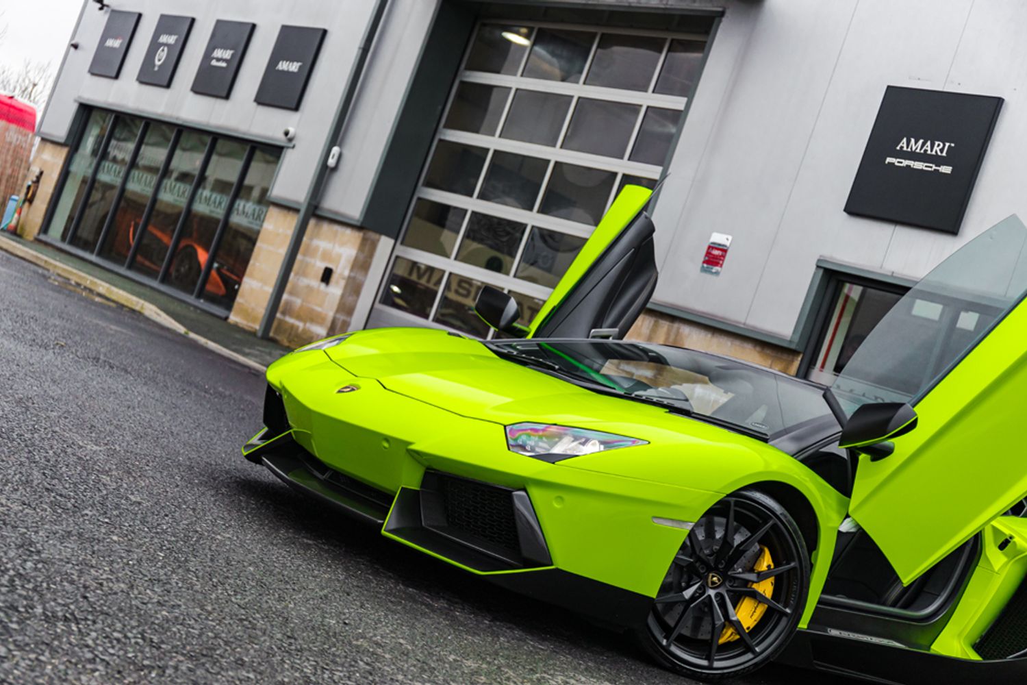 LAMBORGHINI AVENTADOR COUPE 6.5 V12 2DR SEMI AUTOMATIC