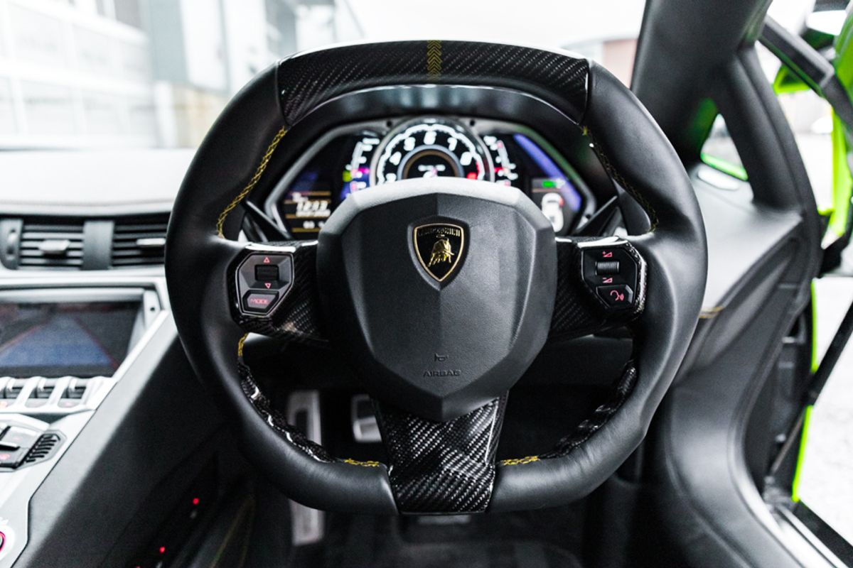 LAMBORGHINI AVENTADOR COUPE 6.5 V12 2DR SEMI AUTOMATIC