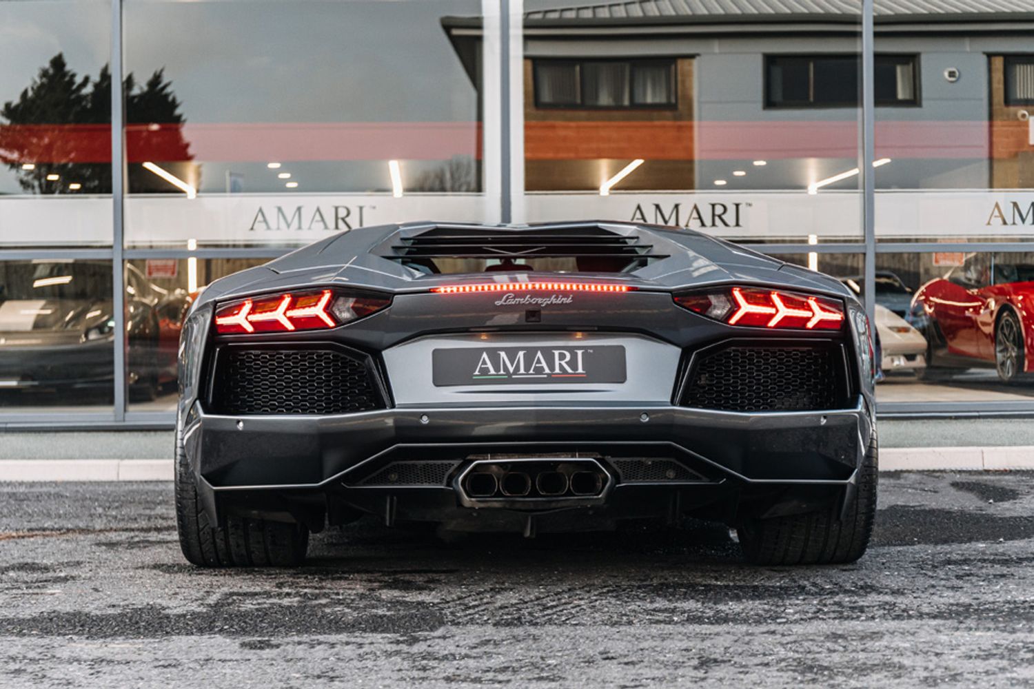 LAMBORGHINI AVENTADOR COUPE 6.5 V12 2DR SEMI AUTOMATIC