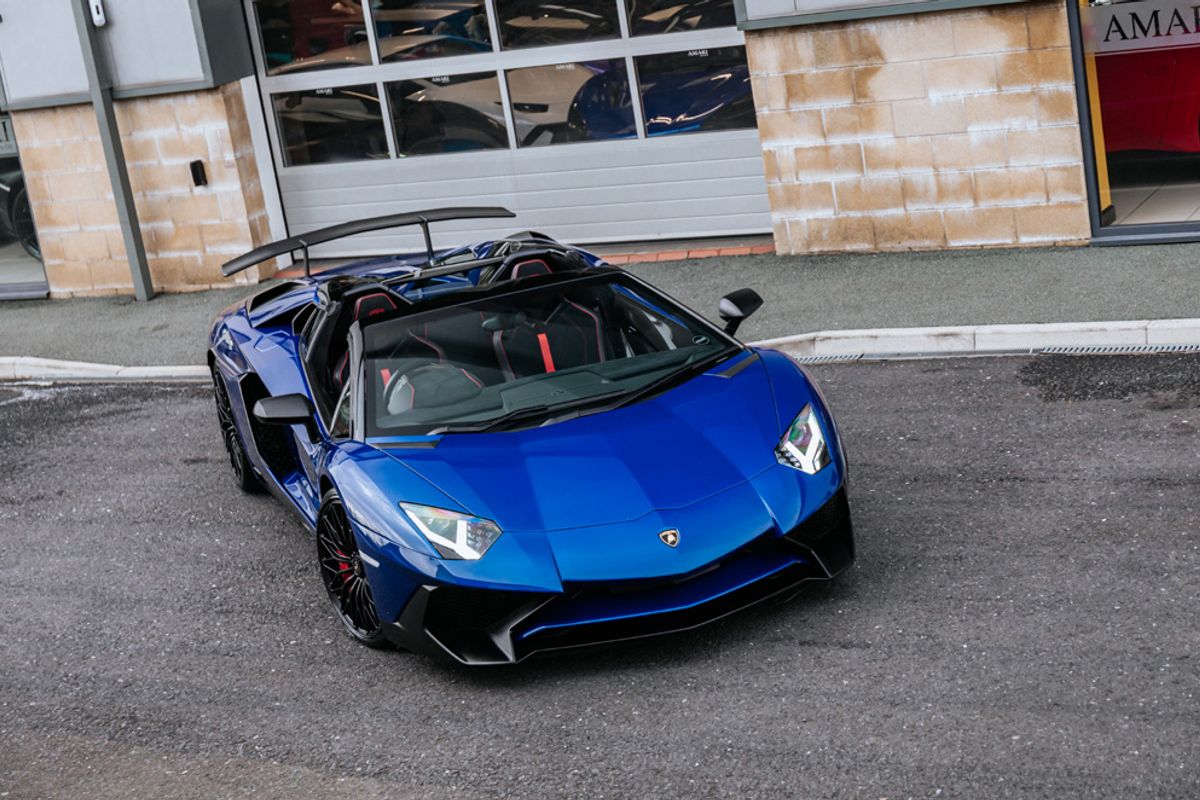 LAMBORGHINI AVENTADOR CONVERTIBLE 6.5 LP 750-4 SUPERVELOCE ROADSTER 2DR SEMI AUTOMATIC