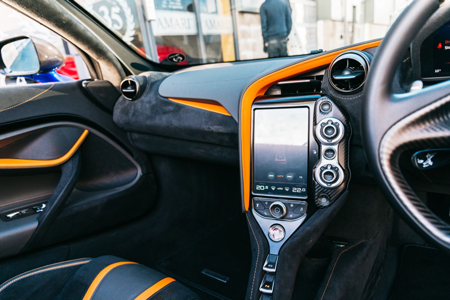 MCLAREN 720S CONVERTIBLE Performance 4.0 V8 SSG 2DR SEMI AUTOMATIC