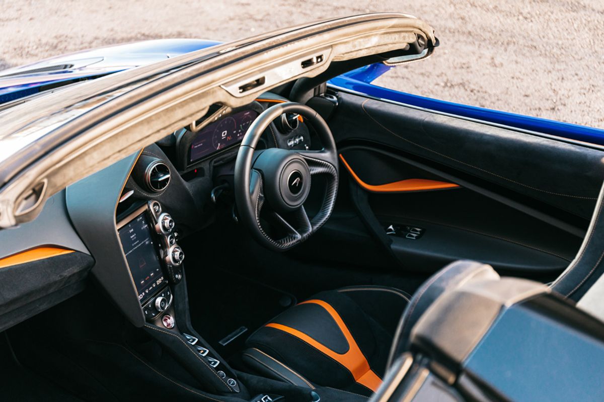 MCLAREN 720S CONVERTIBLE Performance 4.0 V8 SSG 2DR SEMI AUTOMATIC
