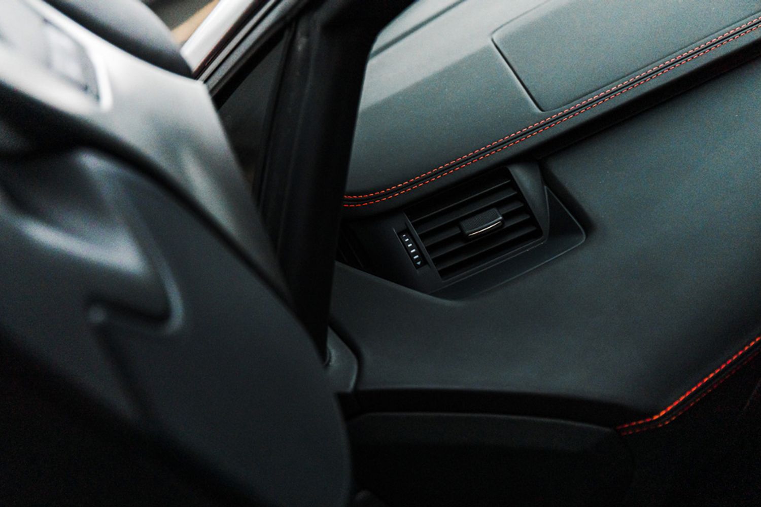LAMBORGHINI AVENTADOR COUPE 6.5 V12 2DR SEMI AUTOMATIC