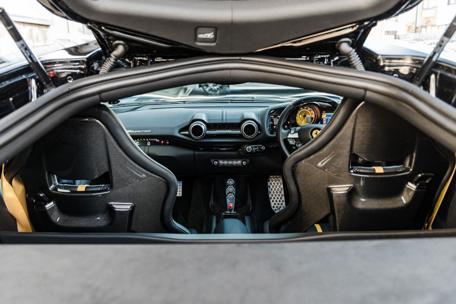 FERRARI 812 SUPERFAST COUPE 6.5 BCE 2DR SEMI AUTOMATIC