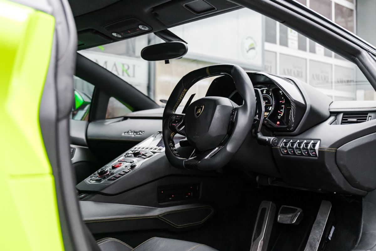 LAMBORGHINI AVENTADOR COUPE 6.5 V12 2DR SEMI AUTOMATIC