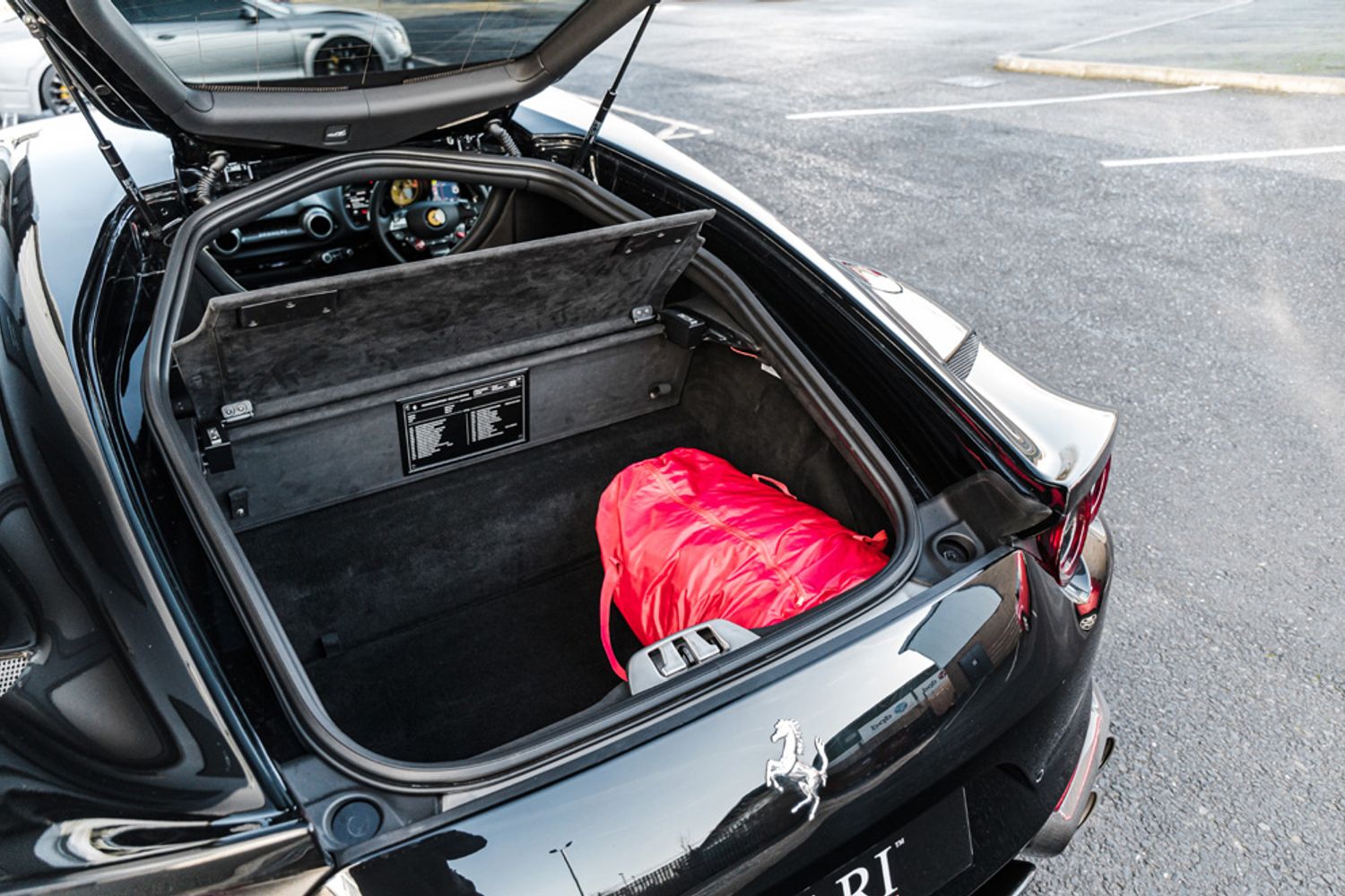 FERRARI 812 SUPERFAST COUPE 6.5 BCE 2DR SEMI AUTOMATIC